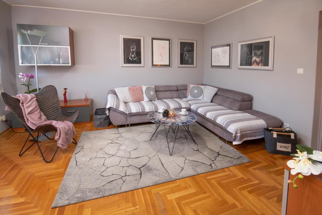 Apartman Point Pula Exterior foto